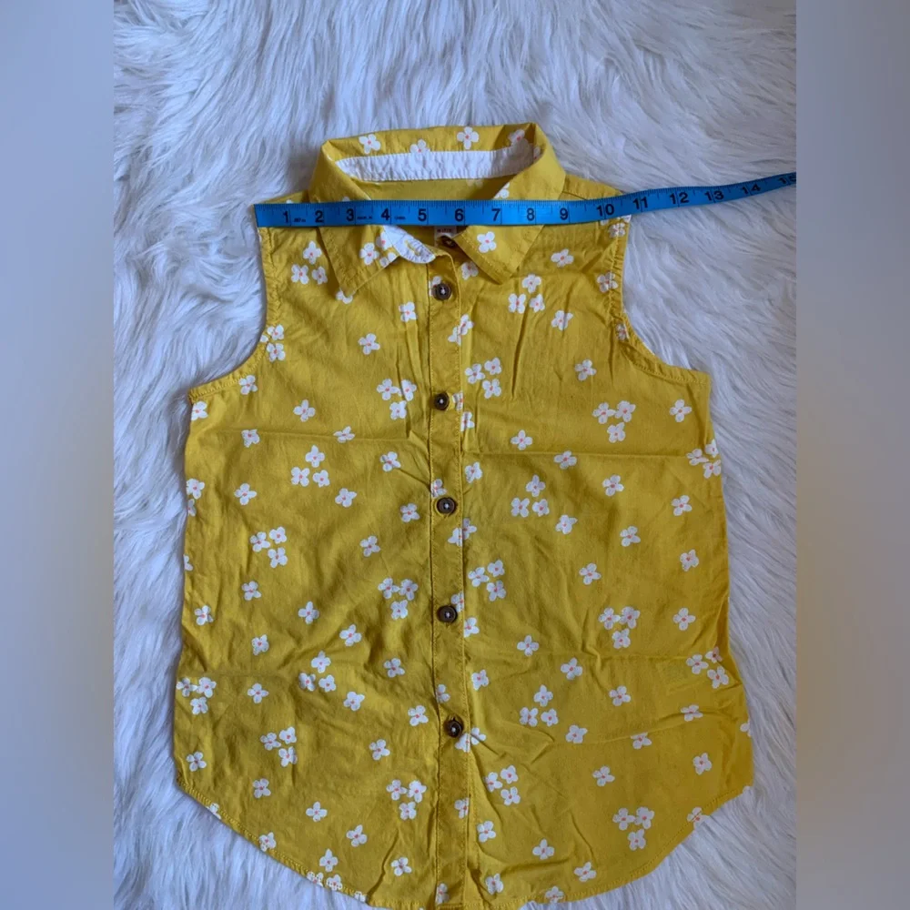 Cat and Jack girl’s sleeveless top - Picture 3 of 9